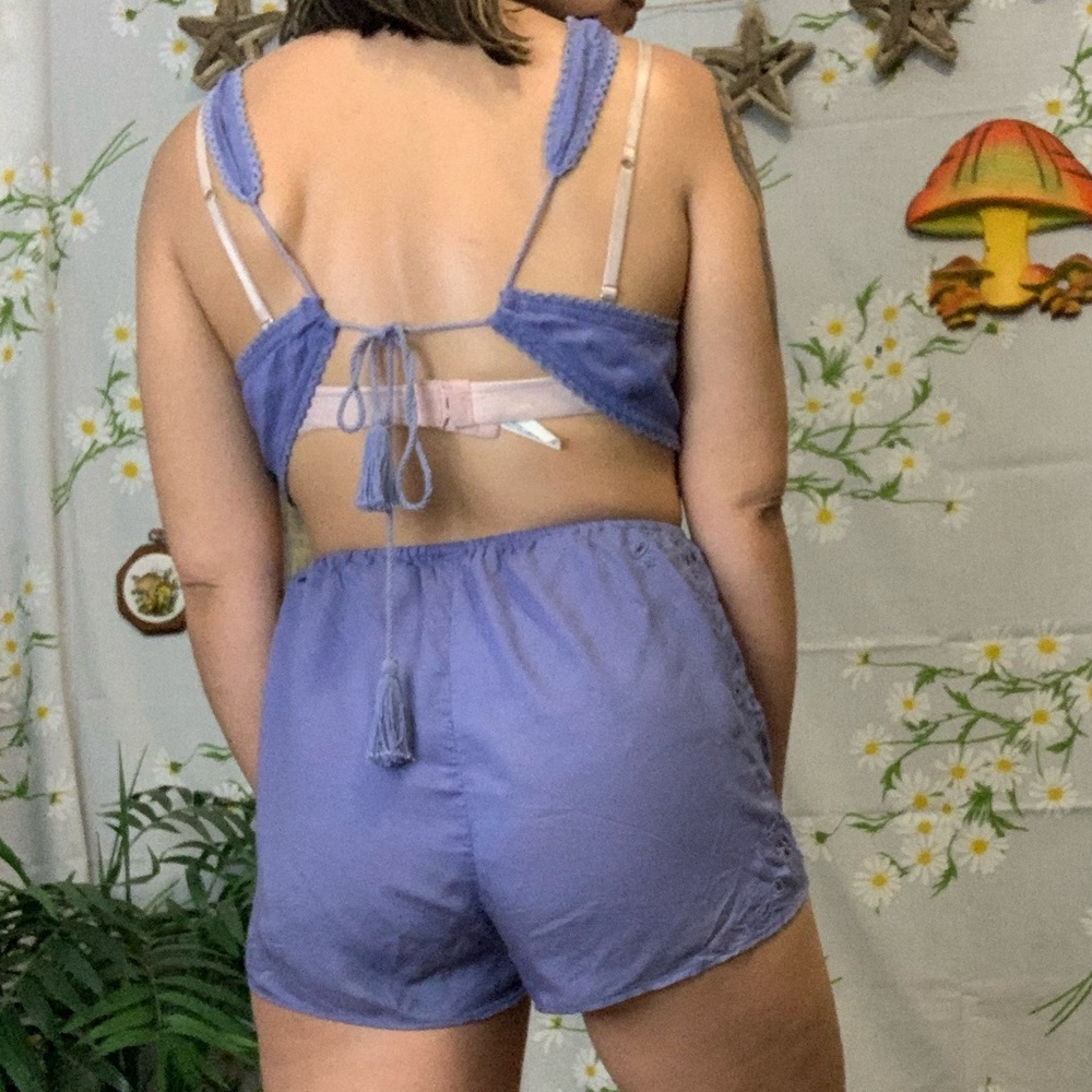 URBAN OUTFITTERS lilac purple open back lace detail shorts romper - Picture 4 of 10